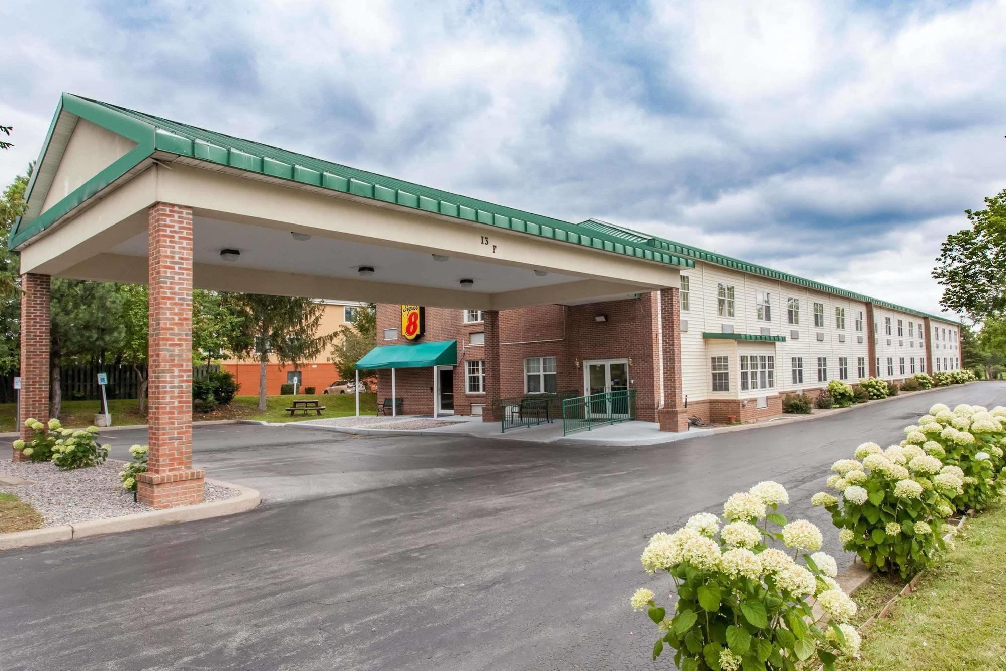 Syracuse Inn East Syracuse Buitenkant foto